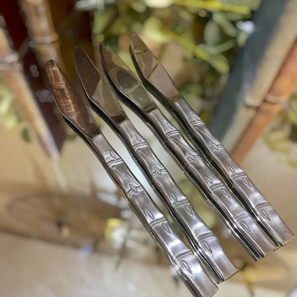 Vintage Bamboo Tiki Set 4 Dinner Knives Lifetime Cutlery LC Stainless Flatware